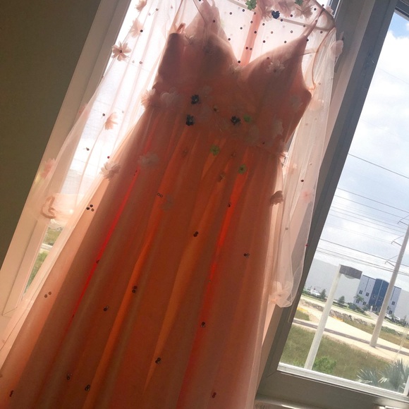 Pink floral gown🌺 - Picture 4 of 8